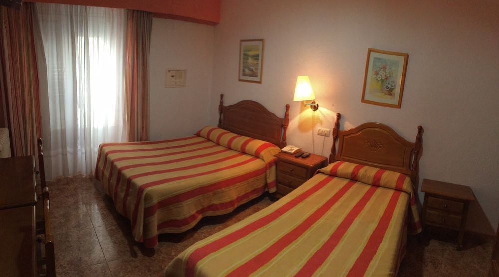 Madrid Playa Rooms エクステリア 写真