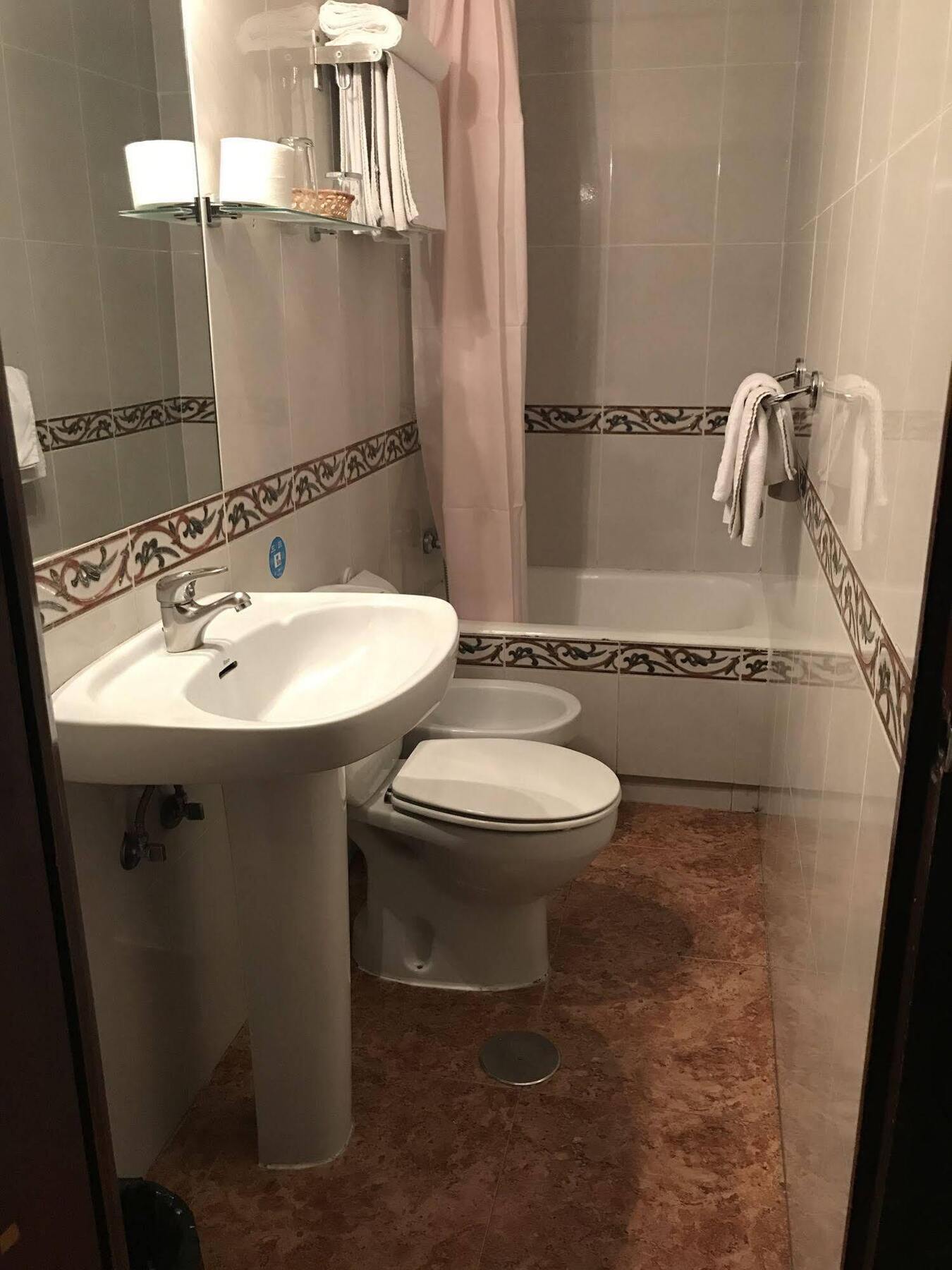 Madrid Playa Rooms エクステリア 写真